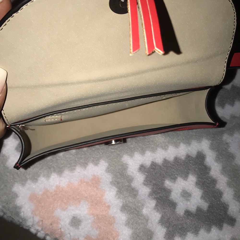 🆕 BCBGENERATION red belt bag 🍁 - Picture 3 of 6